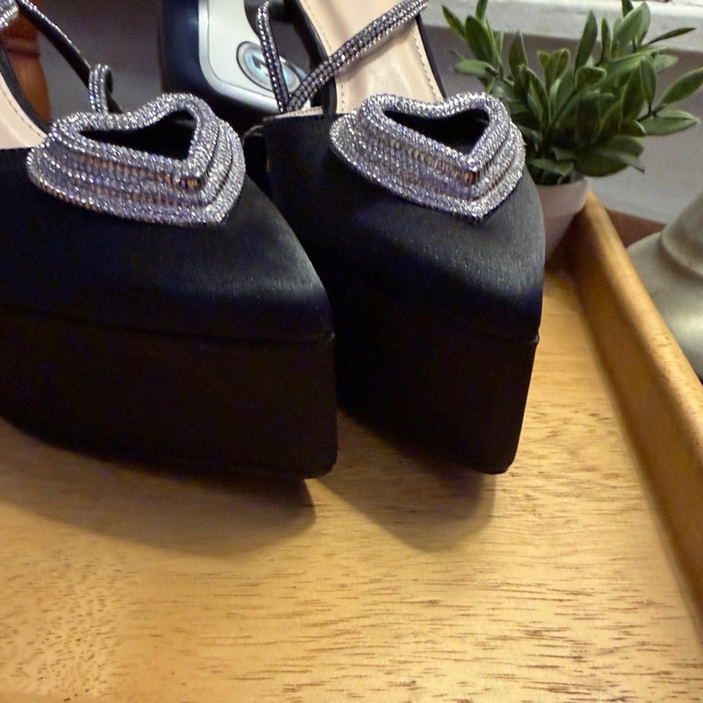 Rhinestone Triple Heart Platform Ankle Strap Pointed Toe Party Statement Heel 9 - Picture 8 of 13